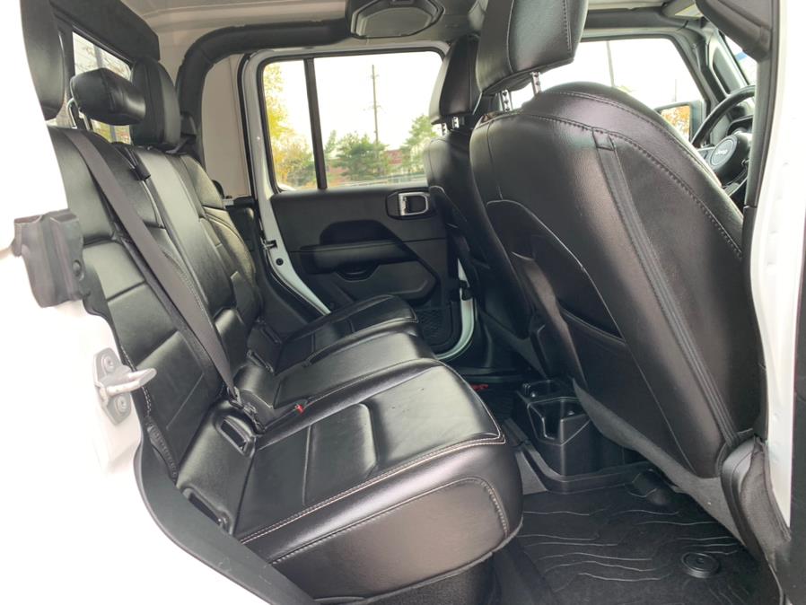 2020 Jeep Gladiator Overland 4x4 photo