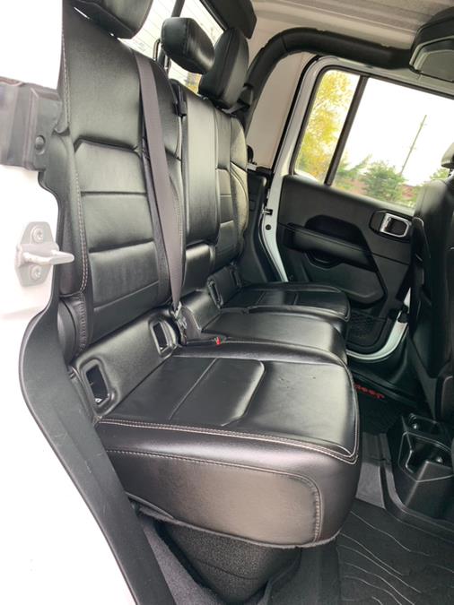 2020 Jeep Gladiator Overland 4x4 photo