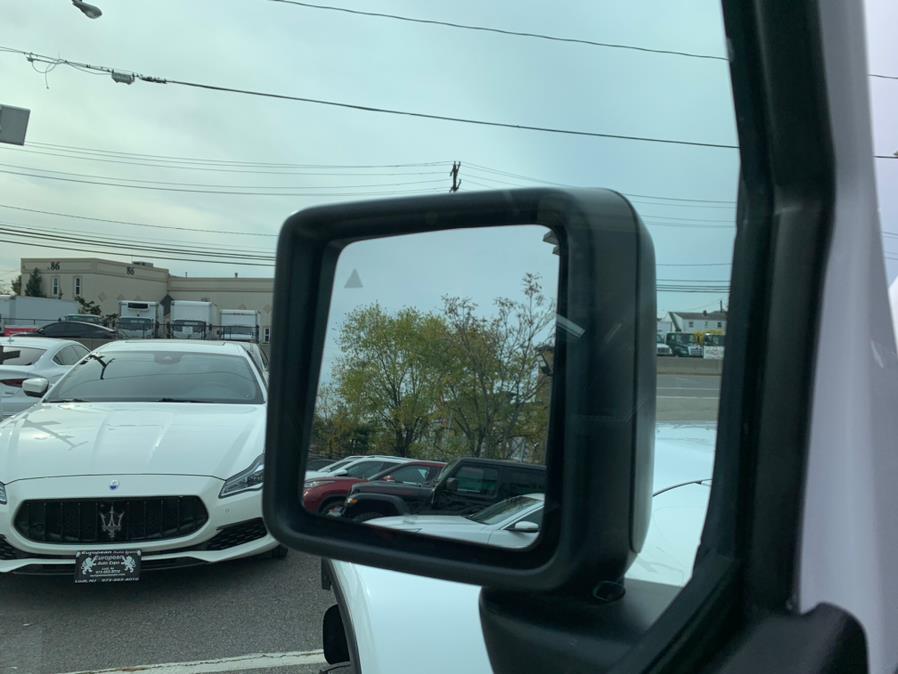 2020 Jeep Gladiator Overland 4x4 photo