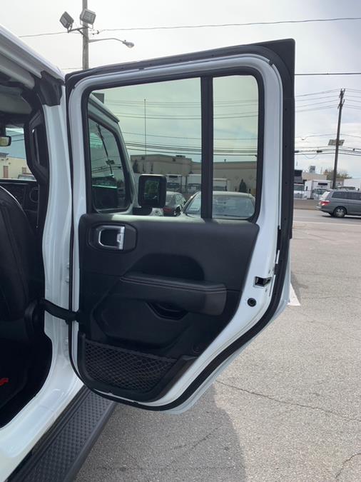 2020 Jeep Gladiator Overland 4x4 photo