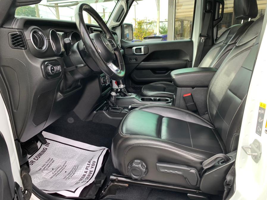 2020 Jeep Gladiator Overland 4x4 photo