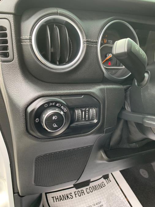 2020 Jeep Gladiator Overland 4x4 photo
