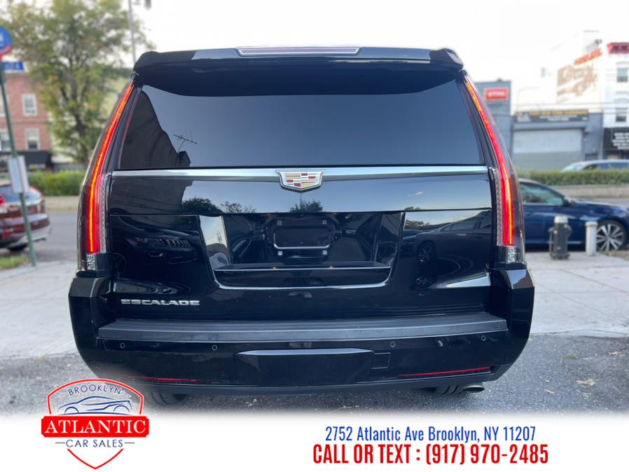 2018 Cadillac Escalade 4WD 4dr photo