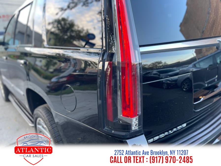 2018 Cadillac Escalade 4WD 4dr photo