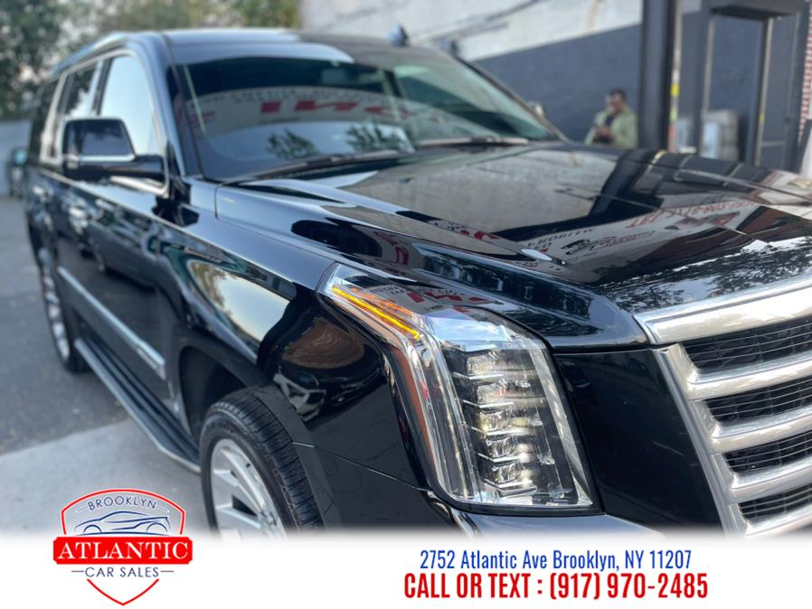 2018 Cadillac Escalade 4WD 4dr photo