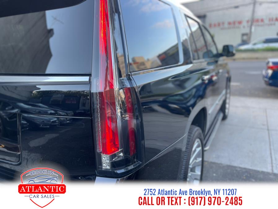 2018 Cadillac Escalade 4WD 4dr photo