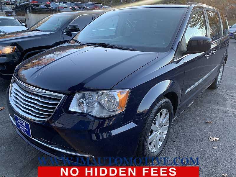 2015 Chrysler Town & Country Touring photo