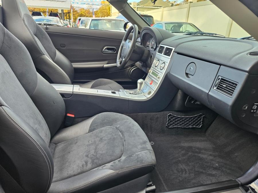 2005 Chrysler Crossfire SRT-6 photo