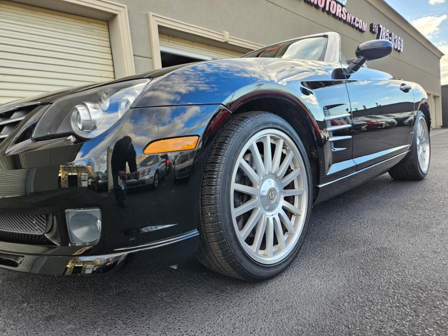 2005 Chrysler Crossfire SRT-6 photo