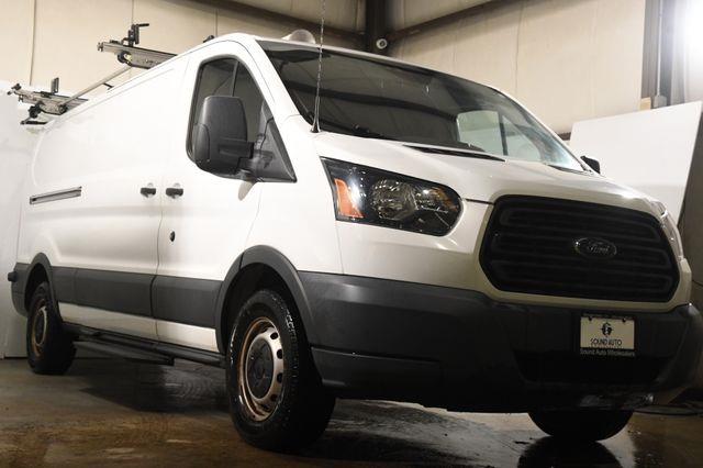 2017 Ford TRANSIT 150 photo