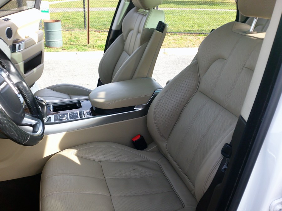 2016 Land Rover Range Rover Sport 4WD 4dr V6 Diesel HSE photo