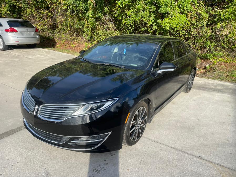 2013 Lincoln MKZ photo