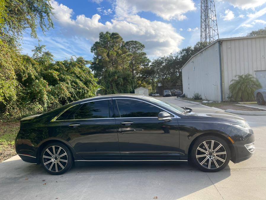2013 Lincoln MKZ photo