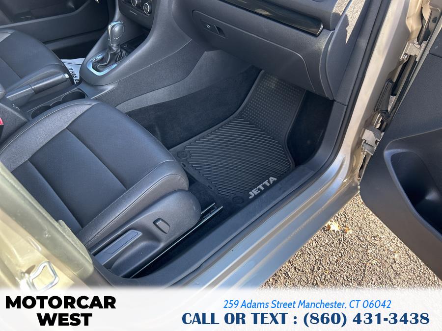 2013 Volkswagen Jetta SportWagen TDI photo