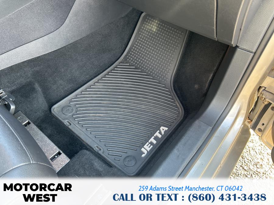2013 Volkswagen Jetta SportWagen TDI photo