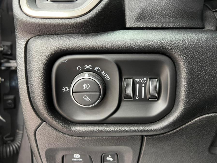 2019 RAM 1500 Rebel 4x4 Crew Cab 5''7