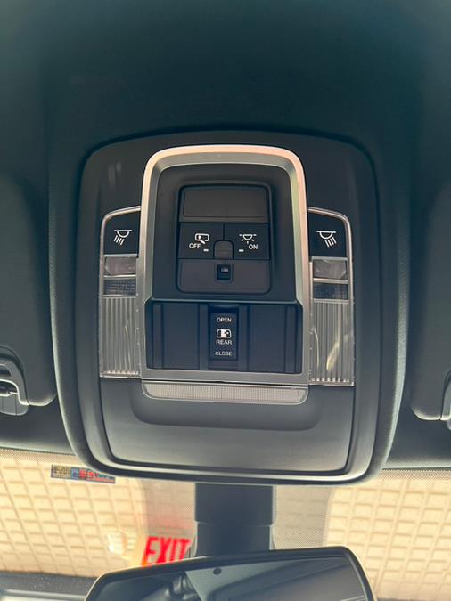 2019 RAM 1500 Rebel 4x4 Crew Cab 5''7