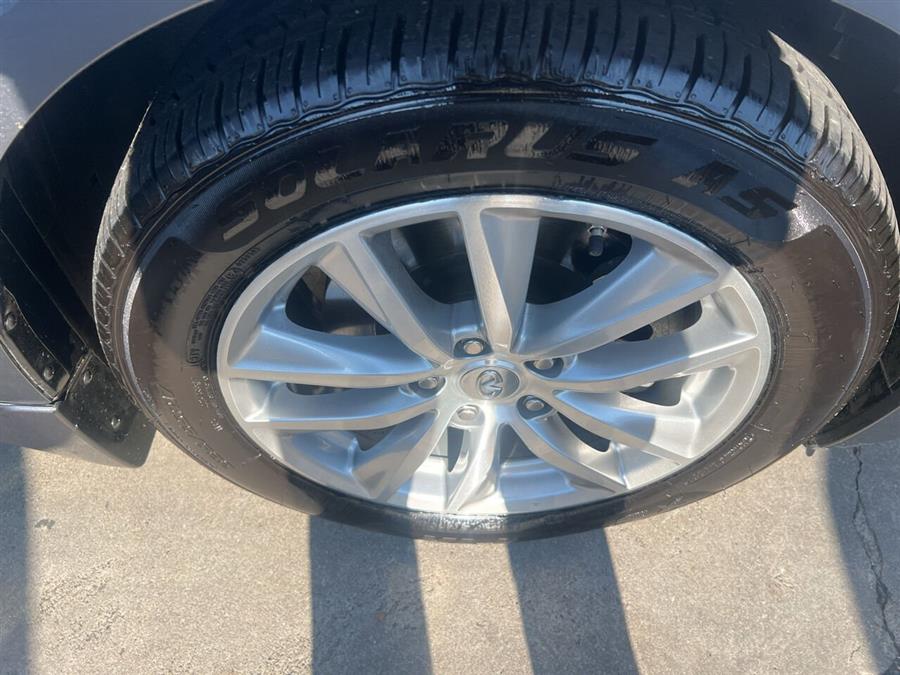 2015 Infiniti Q50 Base AWD 4dr Sedan photo