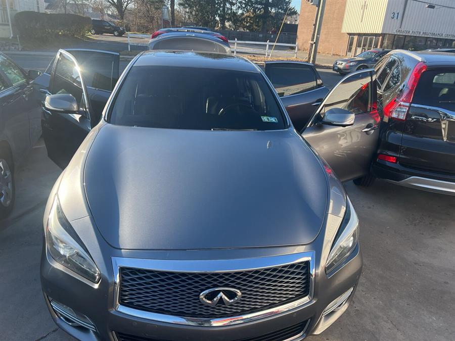 2015 Infiniti Q70 3.7 AWD 4dr Sedan photo