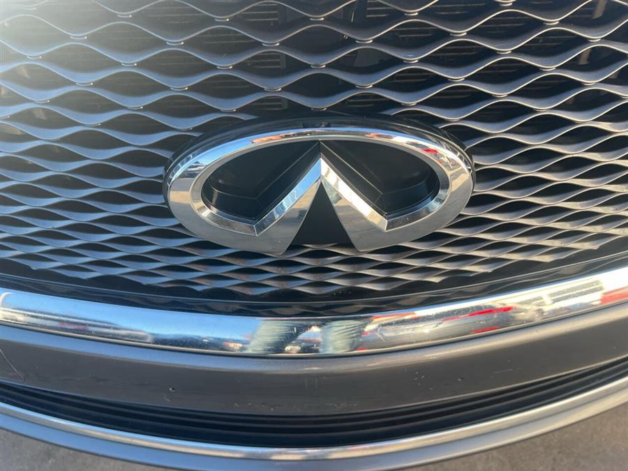 2015 Infiniti Q70 3.7 AWD 4dr Sedan photo
