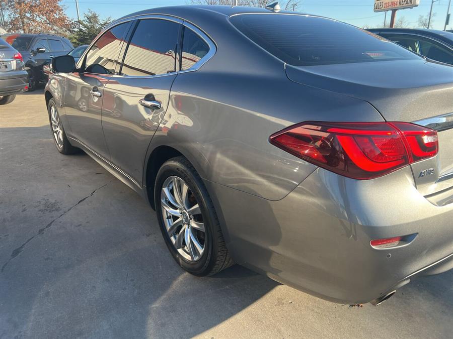 2015 Infiniti Q70 3.7 AWD 4dr Sedan photo