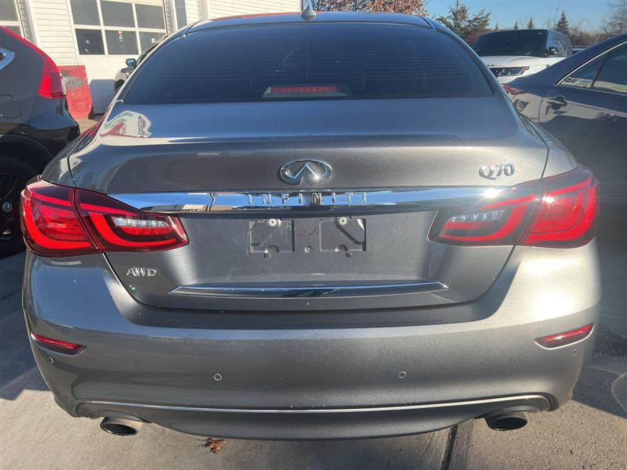 2015 Infiniti Q70 3.7 AWD 4dr Sedan photo