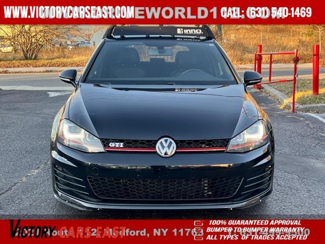 Dark blue VW Golf Volkswagen Golf GTI Clubsport 2.0 TSI 300CV DSG7 used,  fuel Petrol and Automatic gearbox, 21.444 Km - 34.990 €