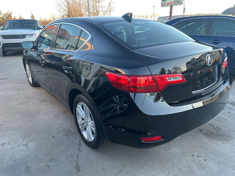 2013 Acura ILX 2.0L photo