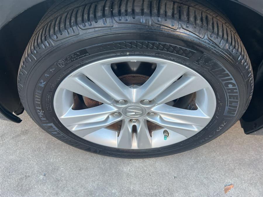 2013 Acura ILX 2.0L photo