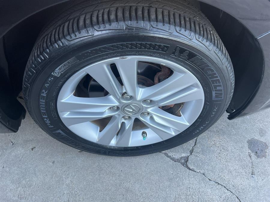 2013 Acura ILX 2.0L photo