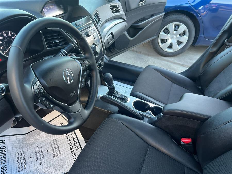 2013 Acura ILX 2.0L photo