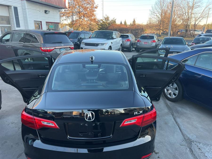2013 Acura ILX 2.0L photo