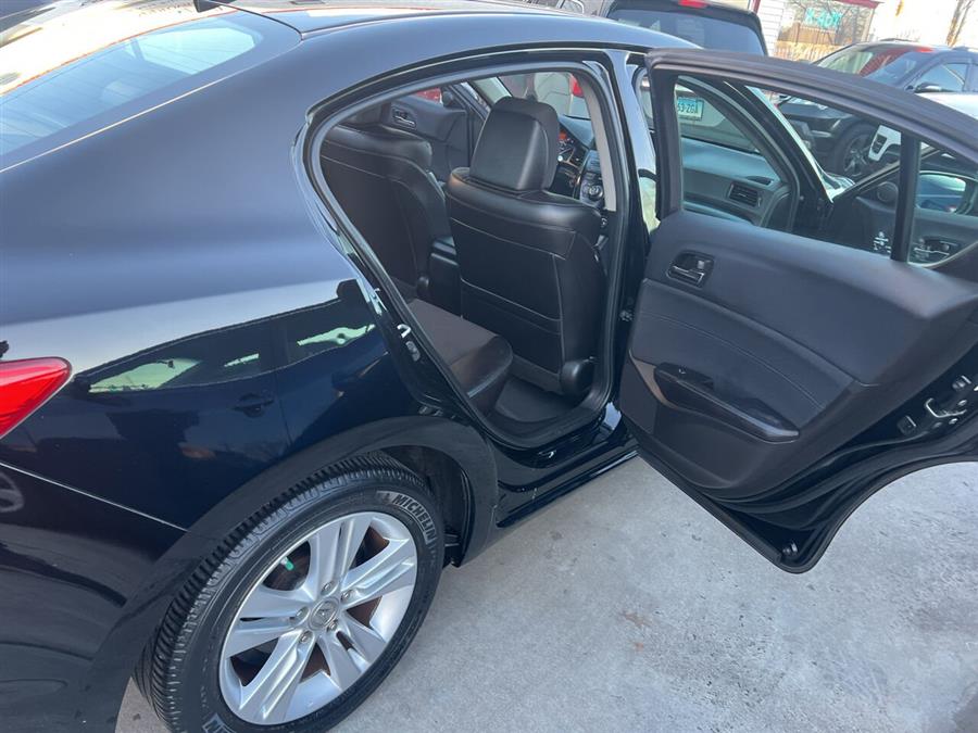 2013 Acura ILX 2.0L photo