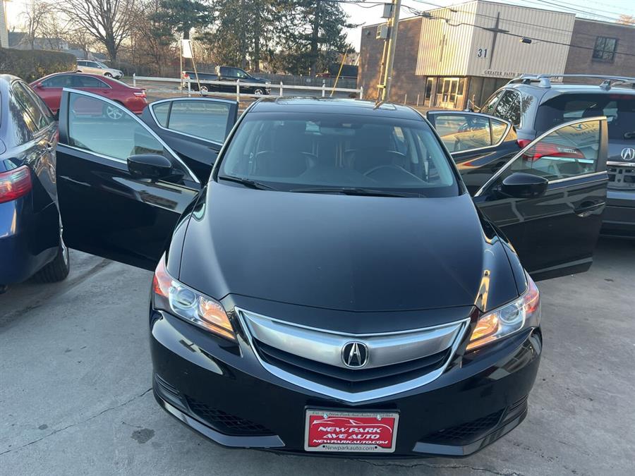 2013 Acura ILX 2.0L photo