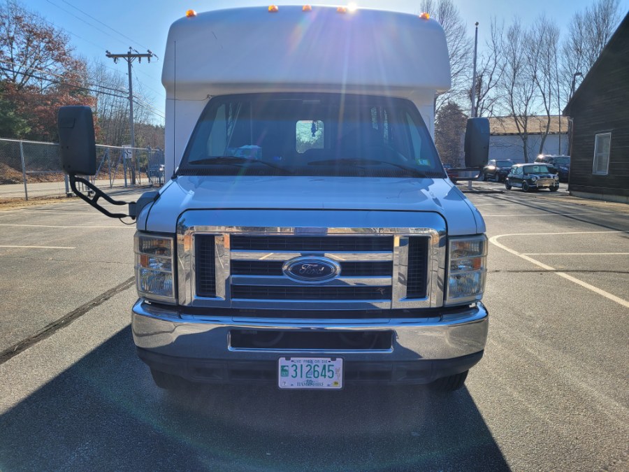 2011 Ford Econoline Commercial Cutaway E-350 Super Duty 138