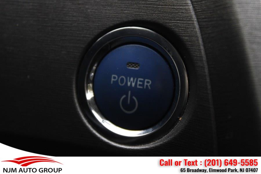 2012 Toyota Prius Two photo