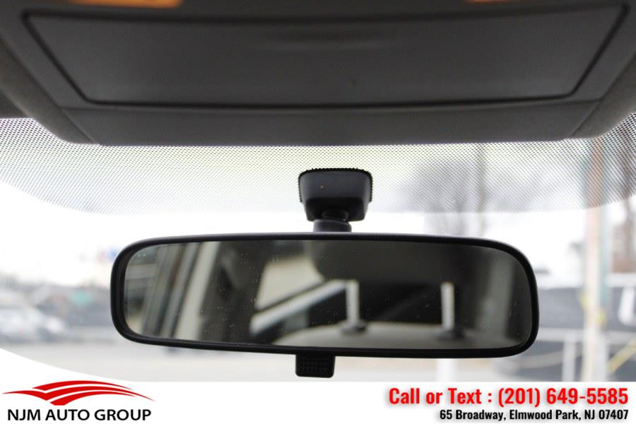 2012 Toyota Prius Two photo