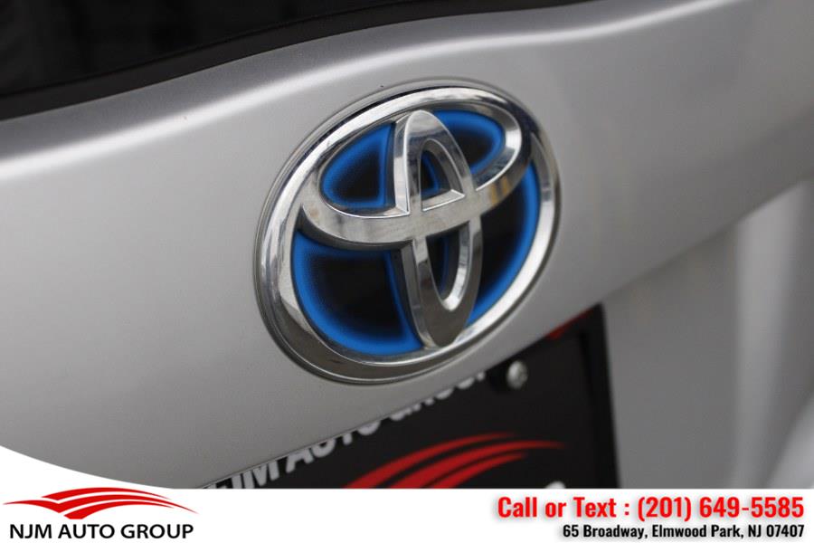 2012 Toyota Prius Two photo