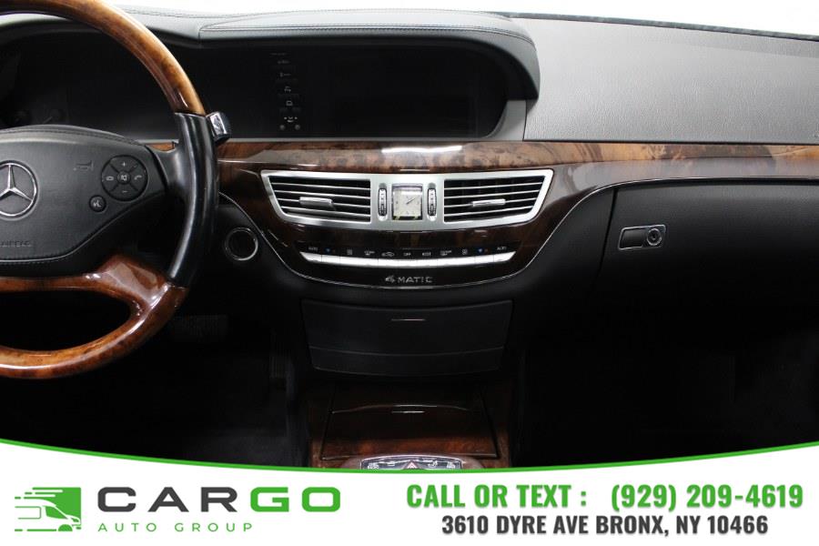2012 Mercedes-Benz S-Class S550 4MATIC photo