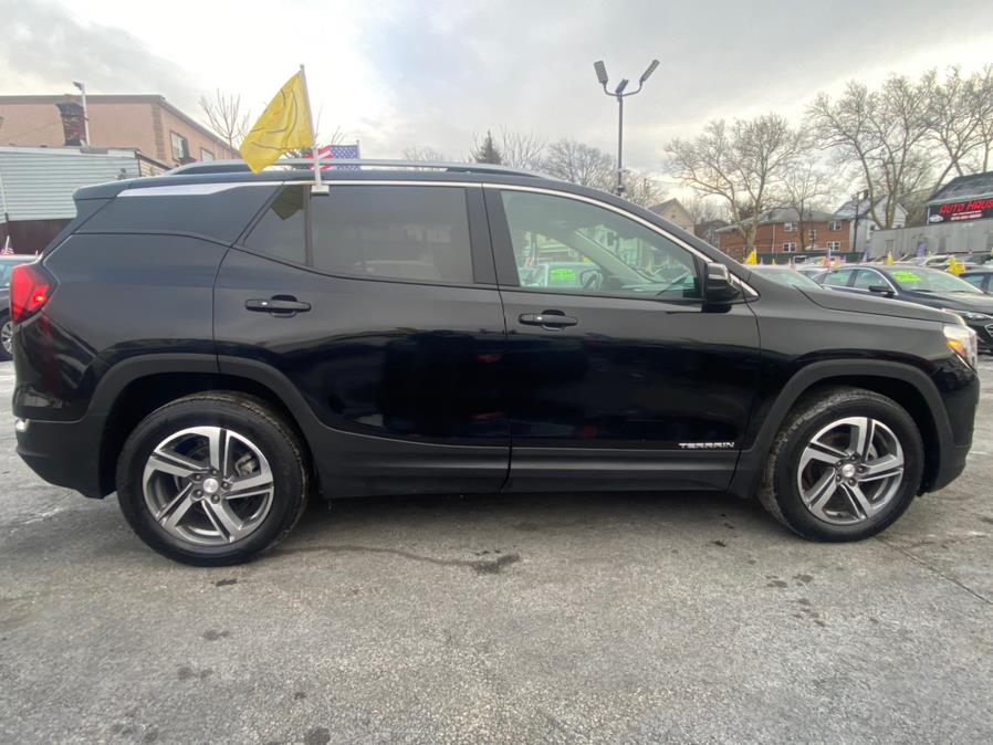2021 GMC Terrain AWD 4dr SLT photo