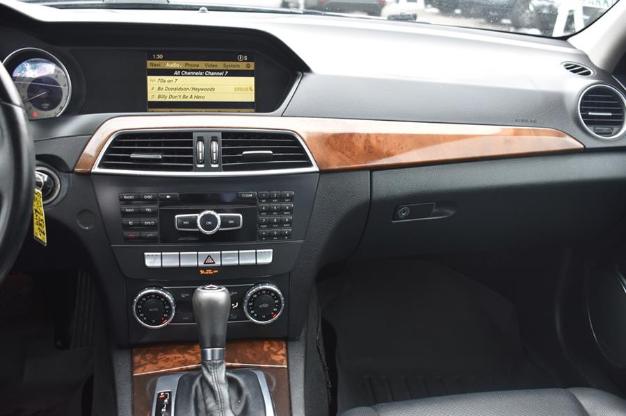 2012 Mercedes-Benz C-Class C300 4MATIC Luxury photo