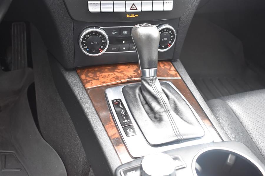 2012 Mercedes-Benz C-Class C300 4MATIC Luxury photo