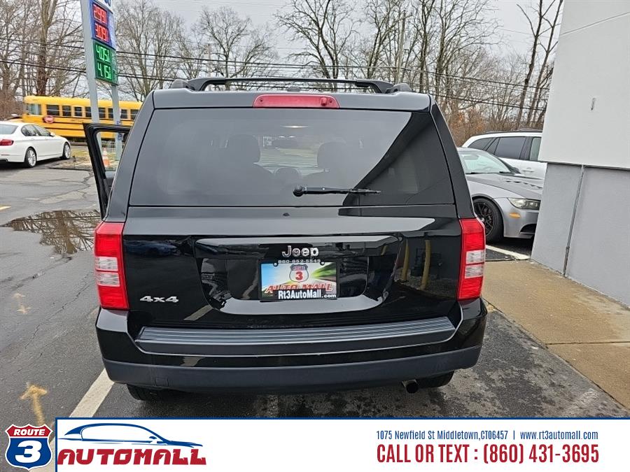 2016 Jeep Patriot 4WD 4dr Latitude photo