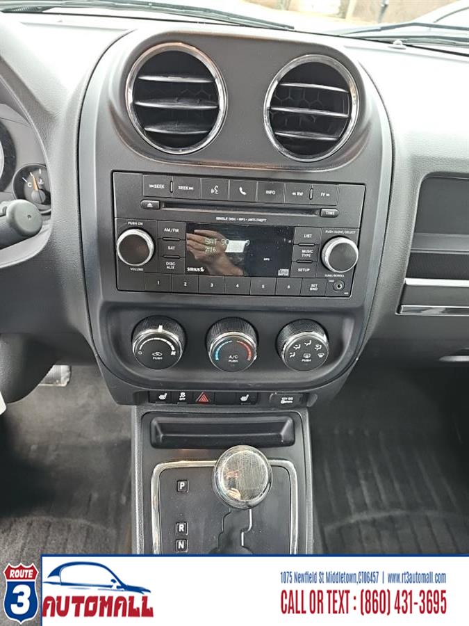 2016 Jeep Patriot 4WD 4dr Latitude photo