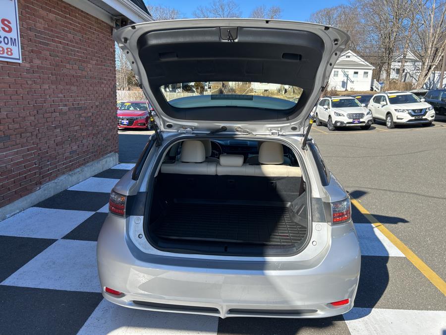 2012 Lexus CT 200h photo