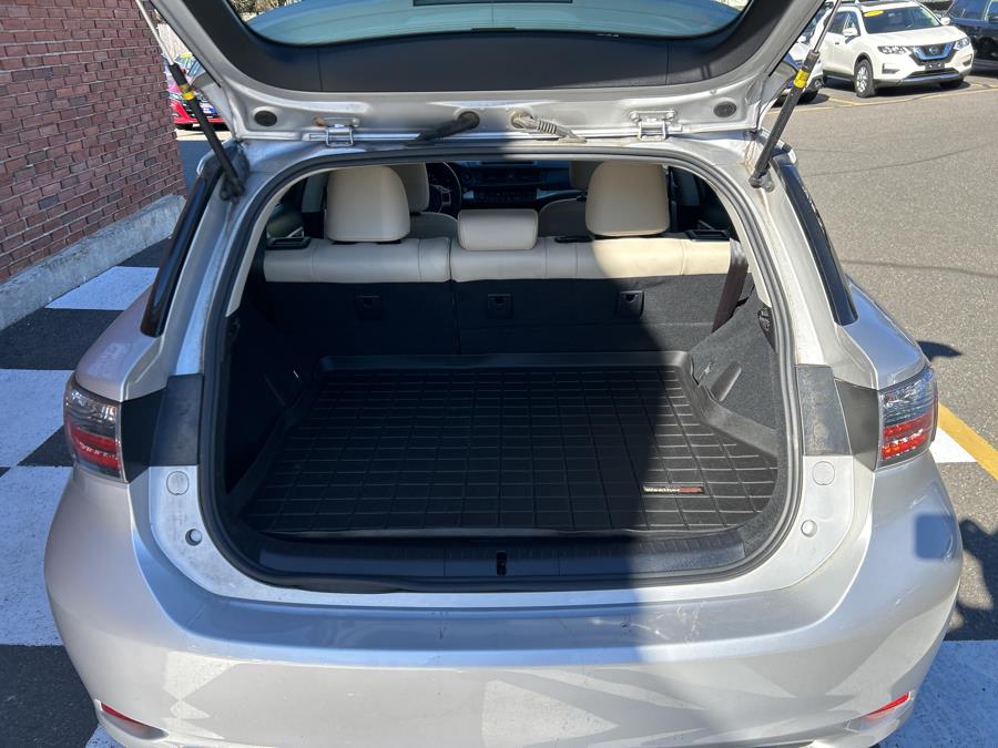2012 Lexus CT 200h photo
