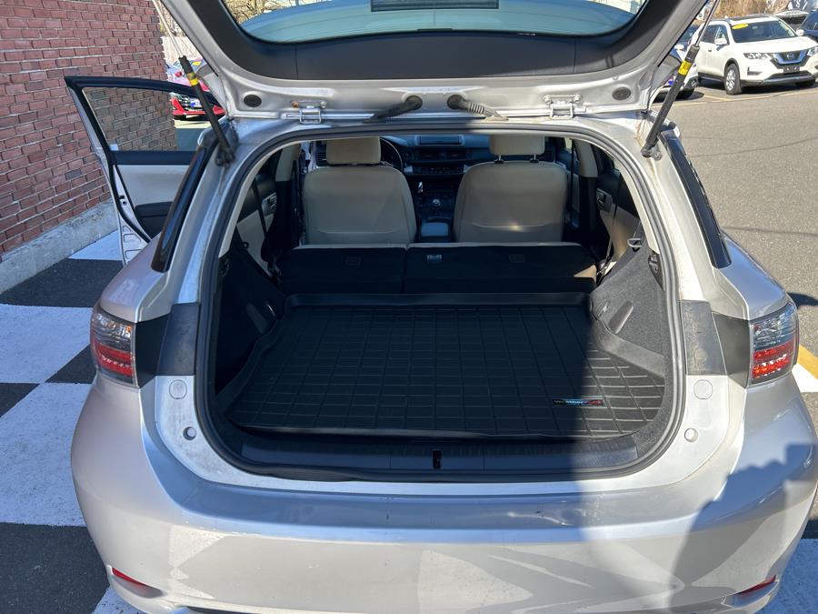 2012 Lexus CT 200h photo