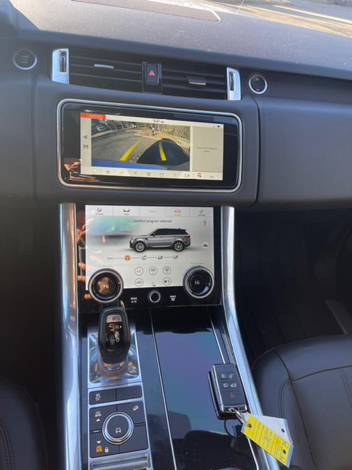 2020 Land Rover Range Rover Sport Turbo i6 MHEV HSE photo