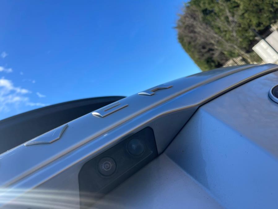 2020 Land Rover Range Rover Sport Turbo i6 MHEV HSE photo