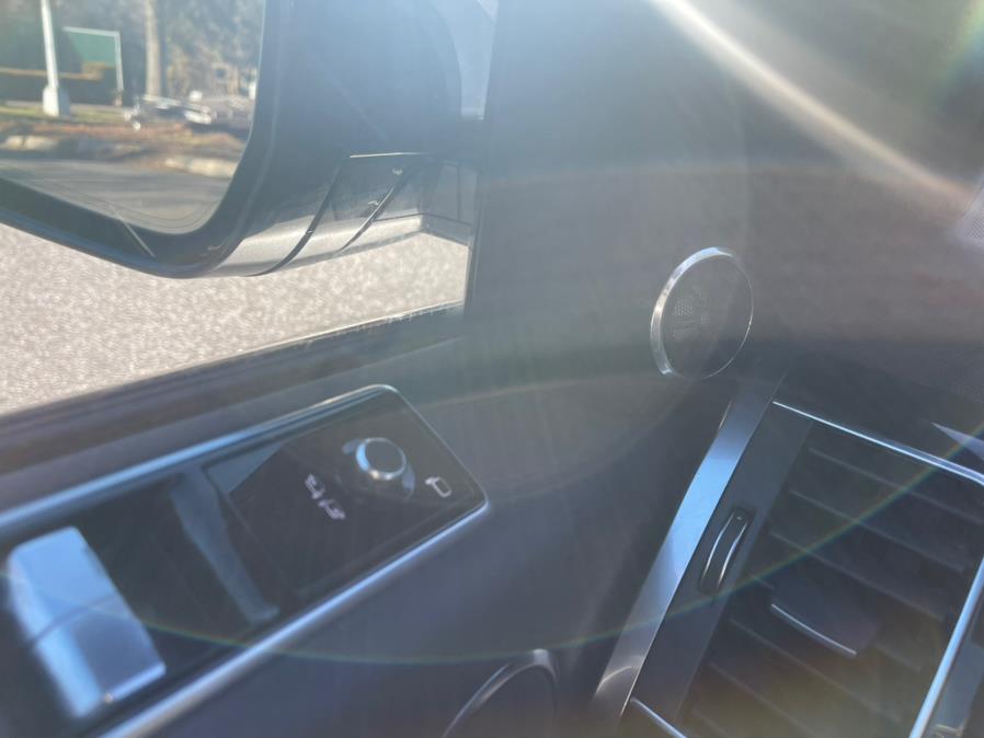2020 Land Rover Range Rover Sport Turbo i6 MHEV HSE photo